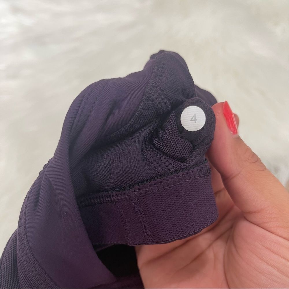 Lululemon 2-In-Run Tank Size 4 - Picture 7 of 9